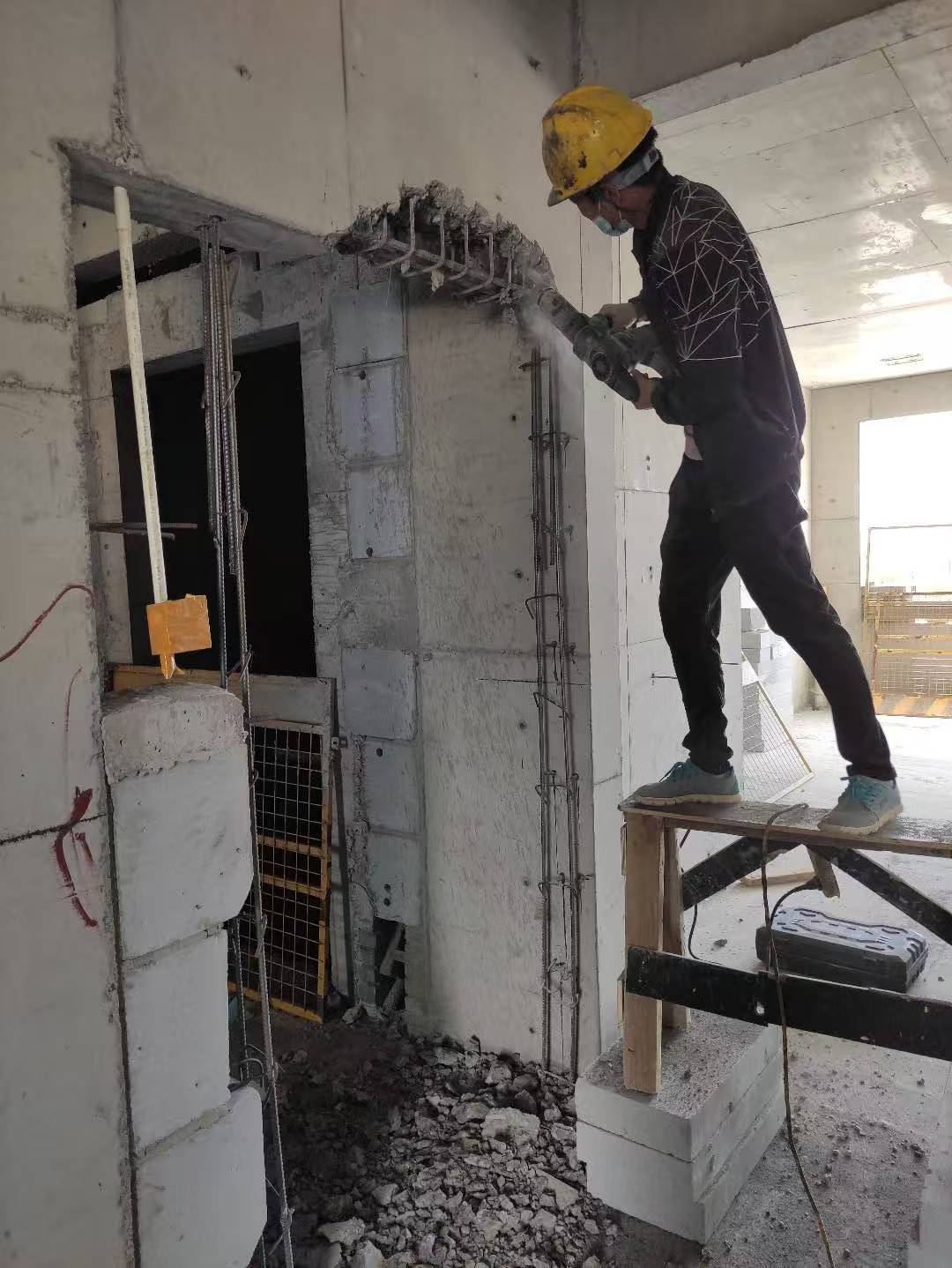 东方旧房改造房屋如何加固